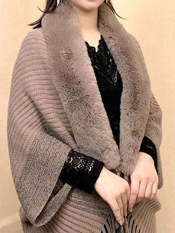 1 pièce Nouveau cardigan tricoté pour femme pour l'automne/l'hiver avec col en fausse fourrure, design à franges, style poncho