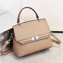 Women Shoulder Bags - 黑色 - 查看 5