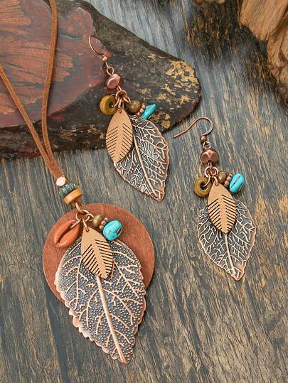 TopHanqi 1 Set Boho Vintage Jewelry Set - 1 Pair Geometric Leaf Shaped Metal Earrings + 1 Double Layer Round Pendant Necklace With Wood Bead, Shell And Turquoise Decor, Suitable For Daily Outfit, Party, Dating, Gift