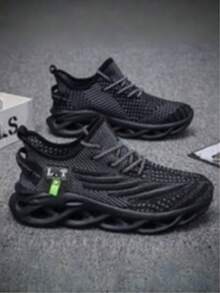 New Plus Size Men's Ultra-Light EVA Mesh Breathable Coconut Running Shoes, Super Lightweight Soft Bottom Elevator Sneakers, Black Casual Chunky Sneakers, Comfortable Minimalist Hiking Shoes, Outdoor Vacation Shoes, Recommended For Back To School, Great Gift For Father Or Boyfriend - Black - View 3
