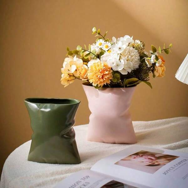 French Cream Ceramic Vase, Minimalist Luxury Hydroponic Dried Flower Holder, Creative Hotel Tabletop Home Decor