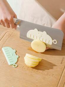 不粘蔬菜切片机家用厨房土豆切片黄瓜切菜工具磁吸式创意猪多功能切片机菜刀水果刀通用