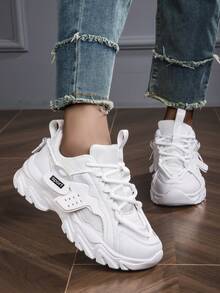 Zapatillas de plataforma de moda casual para mujer, con suela gruesa; tacones altos negros de tacón alto; zapatillas deportivas para mujer ligeras, antideslizantes y duraderas; zapatillas deportivas para mujer cómodas, cálidas, de suela blanda y con amortiguación, adecuadas para uso diario, citas, trabajo, oficina, adolescentes, estudiantes universitarios, patinaje