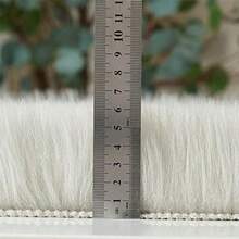 仿羊皮毛地毯，浅灰色长毛绒地毯，厚实蓬松，适用于卧室、客厅，可用作坐垫、浴室、厨房装饰地毯 - 灰色 - 查看 6