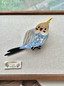 Hair Clips 1pc New Design Small Bird, Flamingo, Parrot, Owl, Shark Acrylic Hair Clip, Stylish Cartoon Bee Hair Accessory, Simple Elegant Acrylic Claw Clip, Side Hairstyle Decoration, Cute Bird, Crane For Ponytail, Hair Claws For Women Hair Accessories, School Stuff, College Fall Winter For Vacation Outfits Woman