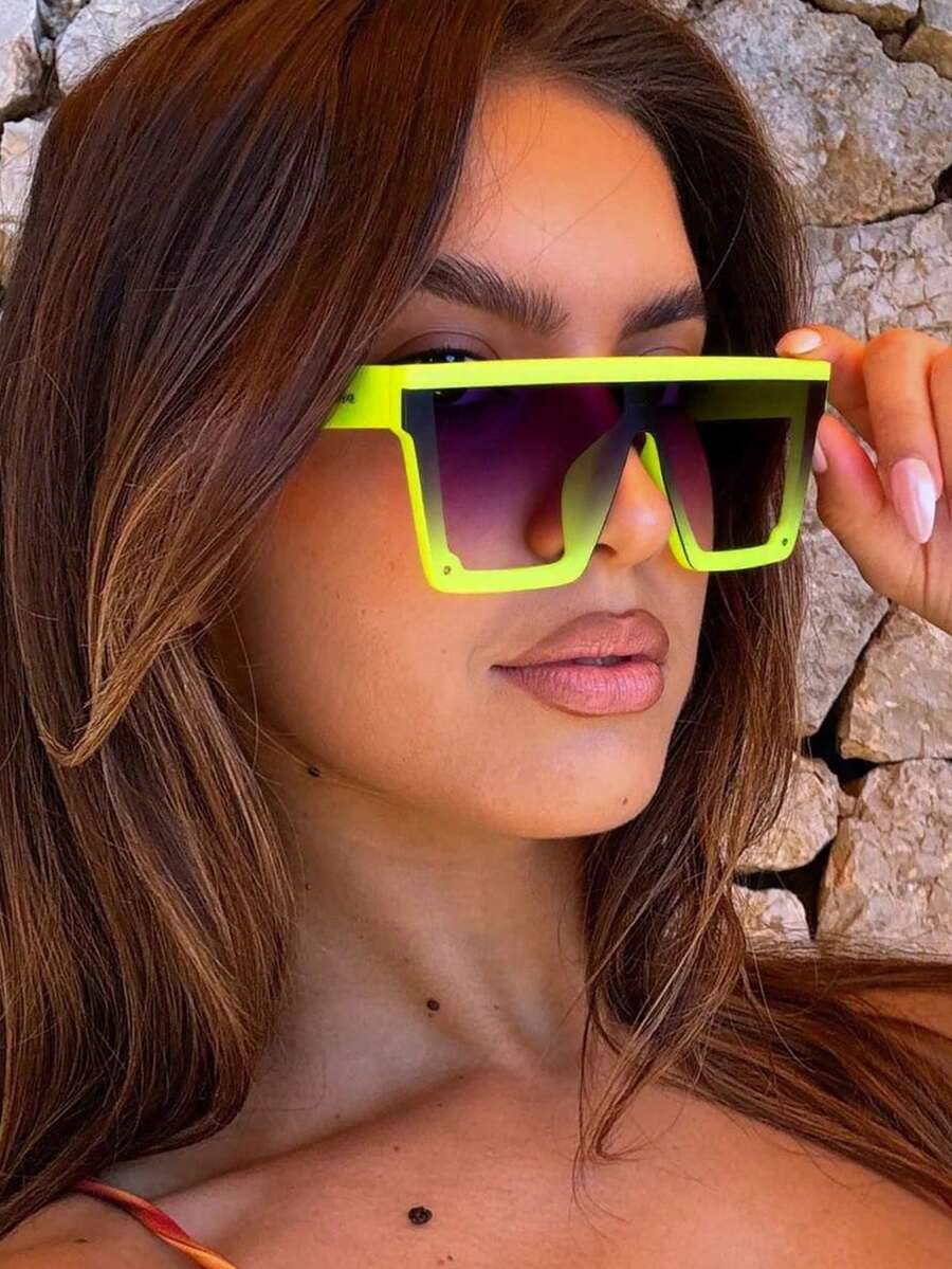 1 buah Kacamata Fashion Tanpa Bingkai Persegi Besar dengan Hiasan Paku Keling dan Cermin, Kacamata Fashion Unisex Cocok untuk Jalanan, Pantai, Pesta, Perjalanan, Hadiah untuk Wanita, Kacamata Bentuk Perisai