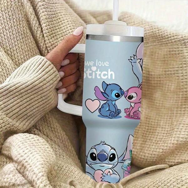 Disney 1 pieza Taza de café de acero inoxidable aislada de 40 onzas con tapa y pajita - a prueba de fugas, ideal para el Día de San Valentín, Pascua, Día de la Madre y Día del Padre - Con diseño "We Love Stitch", perfecta para uso en interiores y exteriores