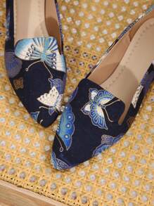 宽楦女式尖头低跟平底鞋，棕色休闲套脚鞋，适合春夏日常户外穿着，舒适轻便，尺码36-43