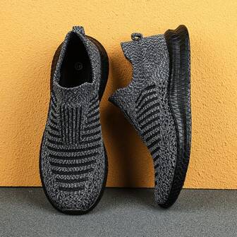 2025 New Summer Men's Casual Sneakers, Black Breathable Mesh Running Shoes, Slip-On, Large Size