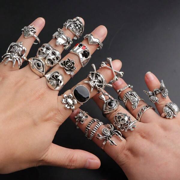24Pcs/Set Punk Gothic Rings Sets Skeleton Spider Poker Joker Eyes Heart Rings For Men Women Fashion Hip Hop Jewelry Gifts