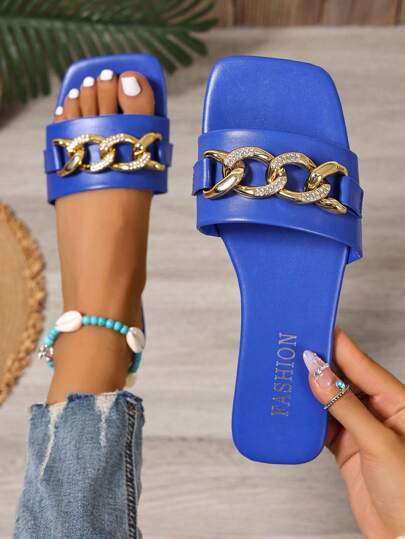 2025 New Fashion - Forward Slide Sandals With Luxurious Chain Detail For A Modern Look