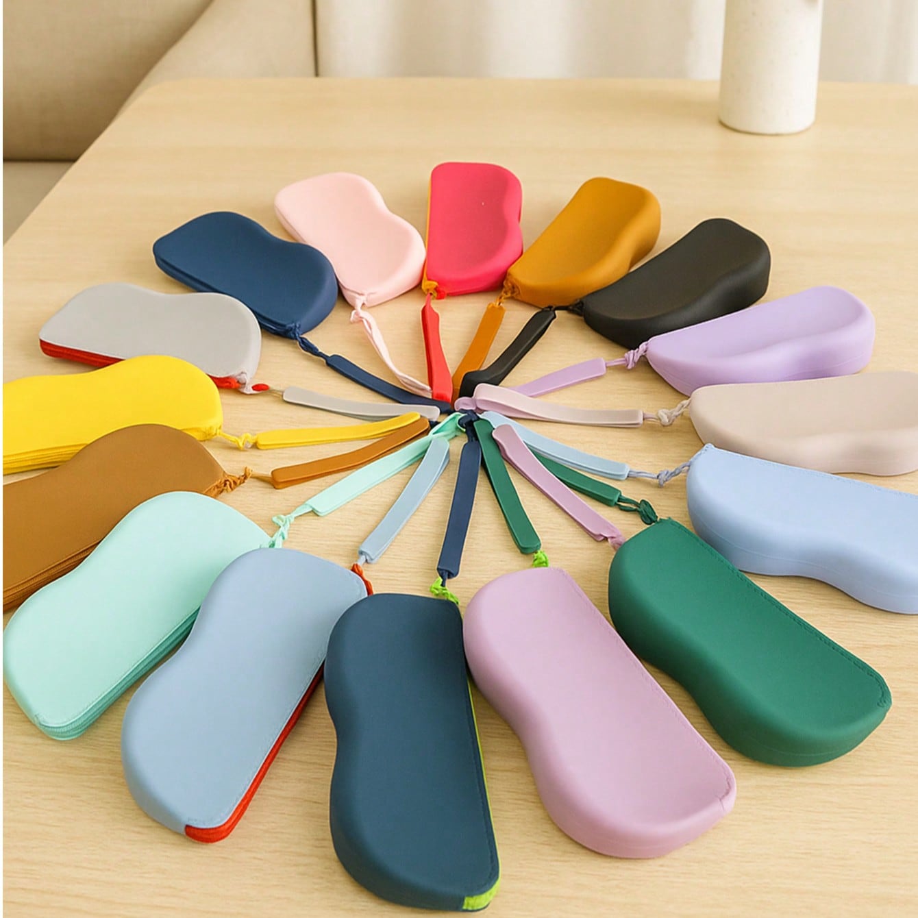 1 Piece Of Silicone Zipper Glasses Case, Sunglasses, Sun, Various Glasses Storage Box, Travel Storage Bag, Multi-Purpose Small Dust-Proof Miscellaneous Storage Bag, Portable And Convenient For Carrying Out Silicone Glasses Case, Suitable For Home, Travel, Commuting. Travel Essentials Travel Accessories Travel Bag Vacation Holiday Back To School School Stuff Sunglasses Women