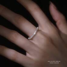 1 件时尚简约百搭闪光戒指，适合女性日常佩戴 - 銀色 - 查看 6