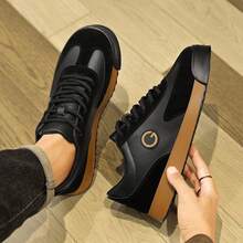 Men's Casual Chunky Sneakers, Spring/Summer , Anti-Skid Thick Soled Round Toe Running Shoes With Lace-Up Closure And Wedge Heel, Suitable For Outdoor Activities And Parties - Black - View 2