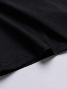Men's Floral Print Off-Shoulder Slogan T-Shirt - Black - View 6