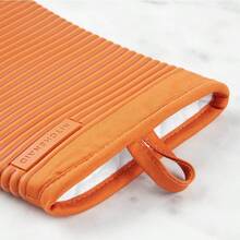 KitchenAid Ribbed Soft Silicone Oven Mitt 2-Pack Set, 7.5" X 13", Milkshake - Em yêu - Xem 5