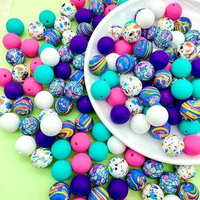 Conjunto de 39 contas de silicone com padrões coloridos - Várias cores e designs | Padrões divertidos | Contas com acabamento suave - Ideal para artesanato DIY de chaveiros, colares, pulseiras, canetas decorativas, joias e pingentes - Decorações criativas para festas e materiais para fabricação de joias