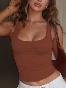 Áo croptop nữ màu trơn dáng ôm, gợi cảm với dây đeo mảnh, hở eo, thích hợp mặc hàng ngày và đi nghỉ hè. - Đỏ gạch - Xem 4