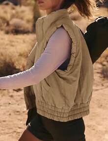 Womens Puffer Vest Cropped Lightweight Button Down Quilted Vest Sleeveless Padded Gilet Coat With Pockets - 卡其色 - 查看 4