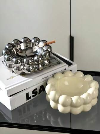 1個 ミニマリストラグジュアリークラウド セラミックの灰皿、クリエイティブなホームリビングルームの灰皿、高級オフィスの灰皿