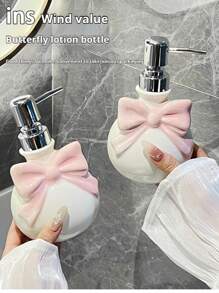 زجاجة إعادة تعبئة جل الاستحمام، وعاء خزفي بشكل فراشة، ديكور حمام جذاب بطراز إنستقرام، بطراز نوردي