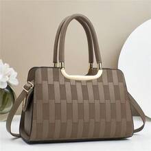 Women Shoulder Bags - 黑色 - 查看 1