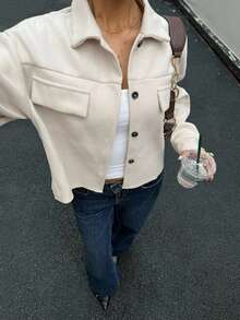 Abrigo de hombros caídos con bolsillos de solapa y botones en la parte delantera, cálido y cómodo, adecuado para citas de otoño e invierno y ocasiones diarias. - Blanco - Ver 3