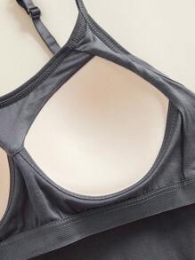 3PCS Pure Color Women's Spaghetti Strap Vest, No Steel Underwire, Double-Layer Design, Built-In Fixed Cup Insert, Adjustable Shoulder Straps, Soft And Delicate Fabric, Comfortable, Suitable For Indoor And Outdoor Use. Can Be Paired With Women's Undergarments As A Base Layer Vest.