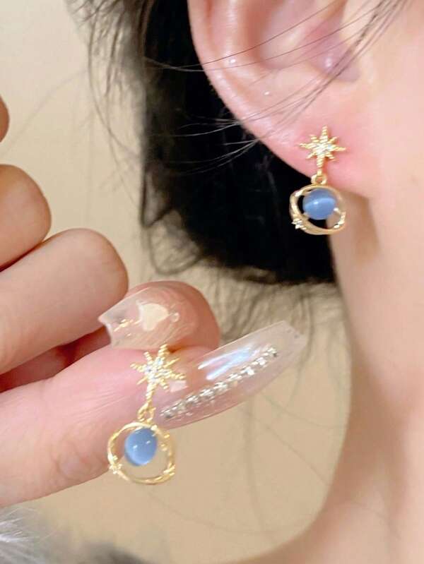 1 par de pendientes de piedra de ojo de gato con luna y planeta para mujer, diseño elegante adecuado para uso diario