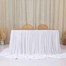 Váy bàn vải mỏng màu trắng thanh lịch 6/9ft - Khăn trải bàn polyester siêu dài cho đám cưới, sinh nhật, tiệc mừng trẻ em | Đa năng, hoàn hảo cho bàn tiệc tình nhân và bánh ngọt, thêm nét sang trọng cho mọi sự kiện, trang trí bàn tiệc cưới - trắng - Xem 4