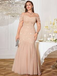 Plus Size Off-Shoulder Sequin Floral Lace Contrast Mesh Ruffle Mermaid Long Evening Gown, Suitable For Wedding Guest, Graduation, Holiday, Homecoming - Champagne - View 3