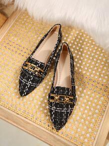 宽版春秋新款时尚黑白格纹一脚蹬平底鞋，海外大码36-43，宽版休闲装，甜美一脚蹬低帮时尚平底女鞋