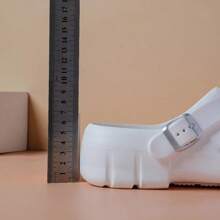 女士手术室透气凉鞋，夏季新款时尚百搭舒适软底拖鞋，厚底防滑休闲沙滩人字拖，简约清新拖鞋，防滑浴室拖鞋 - 白色 - 查看 5