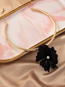 1pc Geometric Circle Flower Pearl Inlaid Elegant French European Exaggerated High-End Choker Necklace - Black - View 2