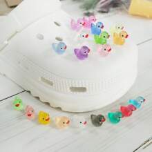 5/10pcs Glow-In-The-Dark Hole Shoes Accessories, Cute Cartoon 3D Duck Detachable Decorative Accessories, Luminous After Absorbing Light, Beach Shoes Fluorescent Decorative Buttons