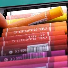 Set de 24+1 creioane pastelate cu ulei moale, calitate artistică, culori vibrante