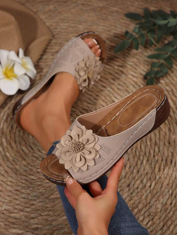 Letnie, gorące, 2025, damskie sandały na koturnie w dużych rozmiarach, z grubym dnem, z khaki, ze skórzanymi, kwiatowymi zdobieniami, wygodną wkładką przypominającą chmurę, ultralekką, antypoślizgową podeszwą, klapki na plażę i wakacje na świeżym powietrzu