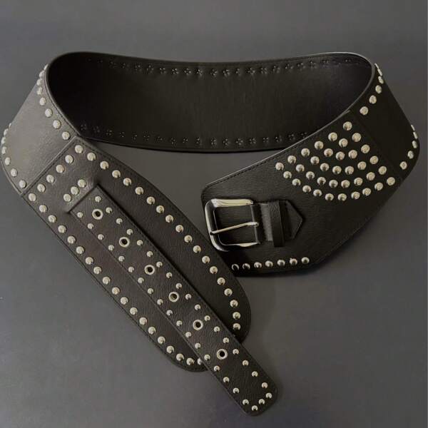 1pc Women's Black Curved Metal Buckle Waist Belt, Fashionable & Suitable For Daily Use Summer, School