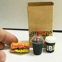 全新 4 件套 1/6 比例娃娃屋微型面包咖啡迷你快餐适用于 Blyth Ob11 娃娃 Ob24 BJD 娃娃屋玩具配件娃娃屋配件超市零食、微型食物模型拍摄道具，包括薯片生日礼物/圣诞礼物 - 彩色 - 查看 5