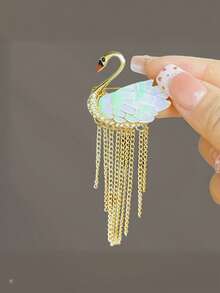 1 件珐琅天鹅流苏胸针，时尚高端翻领花服装配饰，西装装饰，包袋配饰 - A - 查看 9