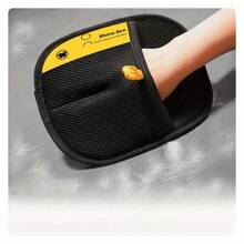 Găng tay chải lông thú cưng - Găng tay chải lông mèo bằng polypropylene màu đen với chấm vàng, loại bỏ lông và vảy da hiệu quả, phù hợp cho mèo và chó, phụ kiện chải chuốt thú cưng thiết yếu | Đồ dùng cho thú cưng thời trang | Găng tay chải chuốt thú cưng bền bỉ, tạo môi trường nhà thoải mái và cuộc sống hài hòa với thú cưng yêu quý của bạn. - Nhiều màu - Xem 5