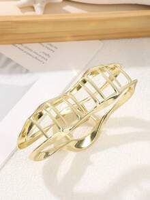 1pc Oversized Metal Hair Clip, Fashion Hair Accessory, Suitable For Women's Vacation/Beach Outfit In Summer And Autumn/Winter - Gold - View 5