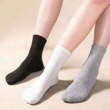 10 Pairs Women's Short Socks, Cotton Socks, White Socks, Ladies Socks, Cute Socks, Girls Socks, Autumn/Winter & Spring/Autumn Socks, Mesh Breathable Details, Ventilation Hole Design, Moisture-Wicking, Soft And Smooth, Suitable For Various Occasions, Whether Holidays, Sports, Casual, Business Or Daily Wear, Can Be Worn All Year Round, Random Color Combinations.