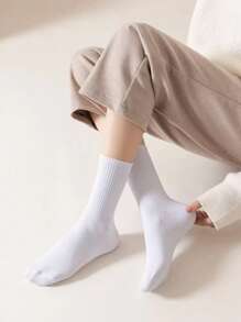 3/6 pares de meias femininas de cano médio, sólidas, para uso diário, meias de outono