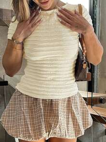 VIVINA 女士纯色简约圆领拉链修身短袖T恤，夏季休闲款 - 杏色 - 查看 3