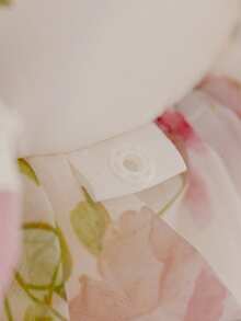 一件女婴蝴蝶印花薄纱连衣裙，宽肩带，适合一周岁生日派对、花童、婚礼等场合，不含头饰 - 彩色 - 查看 11