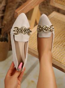 宽楦时尚麂皮平底鞋，米色，尺码 36-43，适合日常穿着，甜美休闲女鞋 - 米色絨面+鏈條 - 查看 2