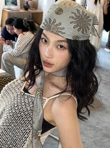 1pc Women Bandana Ins Star Print Square Scarf Headscarf 70*70cm, Spring And Summer Thin Versatile Pastoral Floral Hair Accessories, Bohemian Style Ladies, Square Scarf, Hairband, Headband, Ladies Headscarf, Multi-Functional Use, Can Be Used As A Belt, Decoration, Headscarf, Shawl, Sarong, Very Suitable For Sun Protection, Daily Wear, Party And Outdoor Travel, Vacation, Gift Giving Autumn Accessories Fall Winter Hair Band