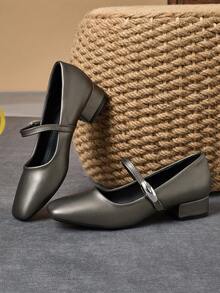 MonaNise 女士3厘米布面包跟黑色时尚百搭玛丽珍低跟粗跟优雅平底鞋，另有藏蓝色、咖啡色、酒红色可选