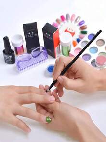 指甲清洁刷，用于清洁指甲，钩针编织刷头，符合人体工学的粉色手柄，小型除尘刷，去除指甲灰尘，塑料清洁刷，美甲沙龙清洁工具，除尘小刷，非常适合美甲和足疗，高效清洁手指和指甲，无异味